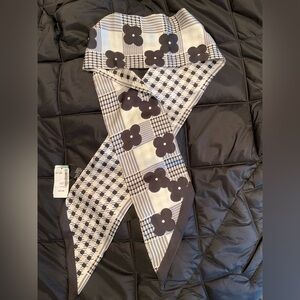 Stylish Black and White Patterned Scarf